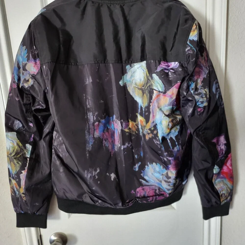 RARE Creamsoda Puffer Jacket, Amazing Design And Quality A Must Have - Picture 14 of 16